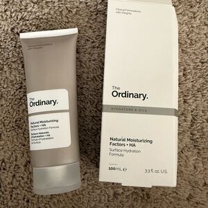 The Ordinary Hydration Formula in White and Gray